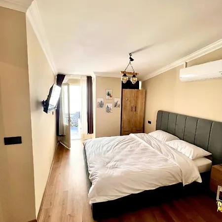 Mustafa Tokalac Castle House בית הארחה מרמריס