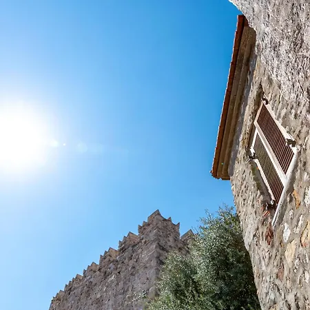 Mustafa Tokalac Castle House Гостевой дом