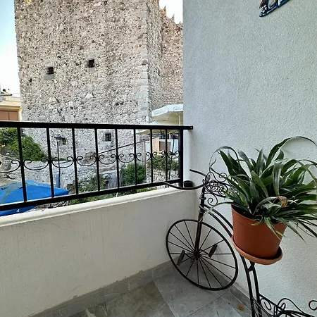 ゲストハウス Mustafa Tokalac Castle House