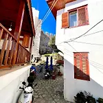 בית הארחה Mustafa Tokalac Castle House מרמריס