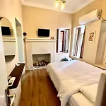 Mustafa Tokalac Castle House מרמריס
