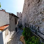Mustafa Tokalac Castle House Gasthof 4*